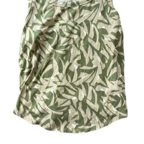 Green and Tan Palm Leaf Pattern Tank Top - Picture 2 of 3